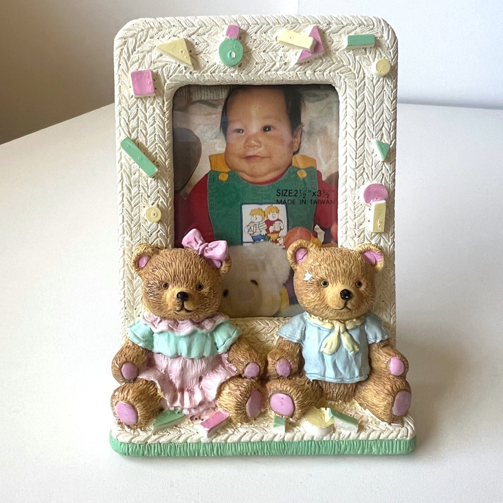 Vintage 1992 Teddy Bear Picture Frame 2.5x3.5 Resin Baby Nursery Photo Frame